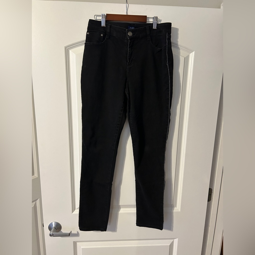 Bandolino Women's Classic Black Skinny Jeans
